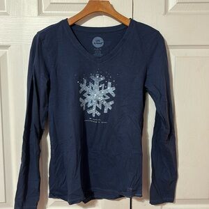 Navy blue life is good long sleeve graphic tee.